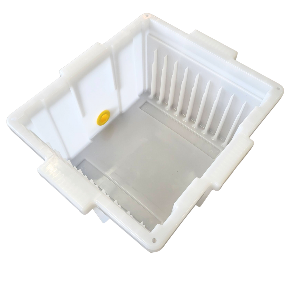Hive Butler Swarm and Uncapping Tank-Foxhound Bee Company